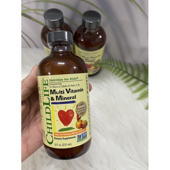 Siro uống Childlife Multivitamin vị cam 237ml.