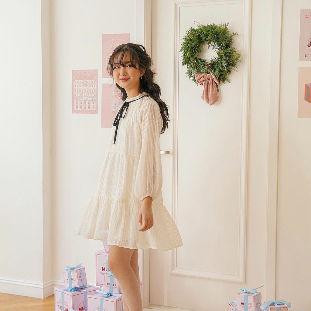 [Mã SKAMFA06 giảm 10% tối đa 50K đơn 0Đ] Naked By V - Váy babydoll voan Ivory Dress (trắng kem) | BigBuy360 - bigbuy360.vn