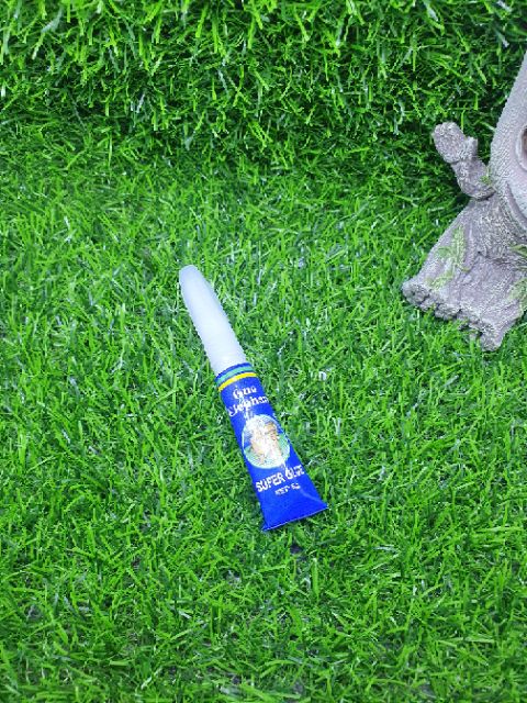 Keo dán thủy sinh Istant Glue an toàn, tan trong nước ( tuýp )