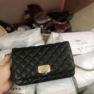 Túi đen trần trám