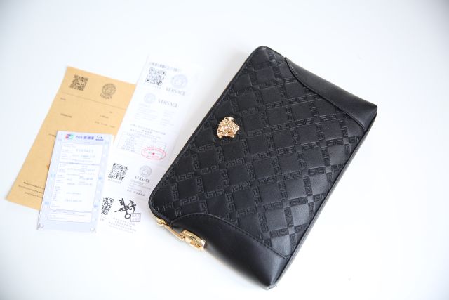 Cầm tay versace mã số