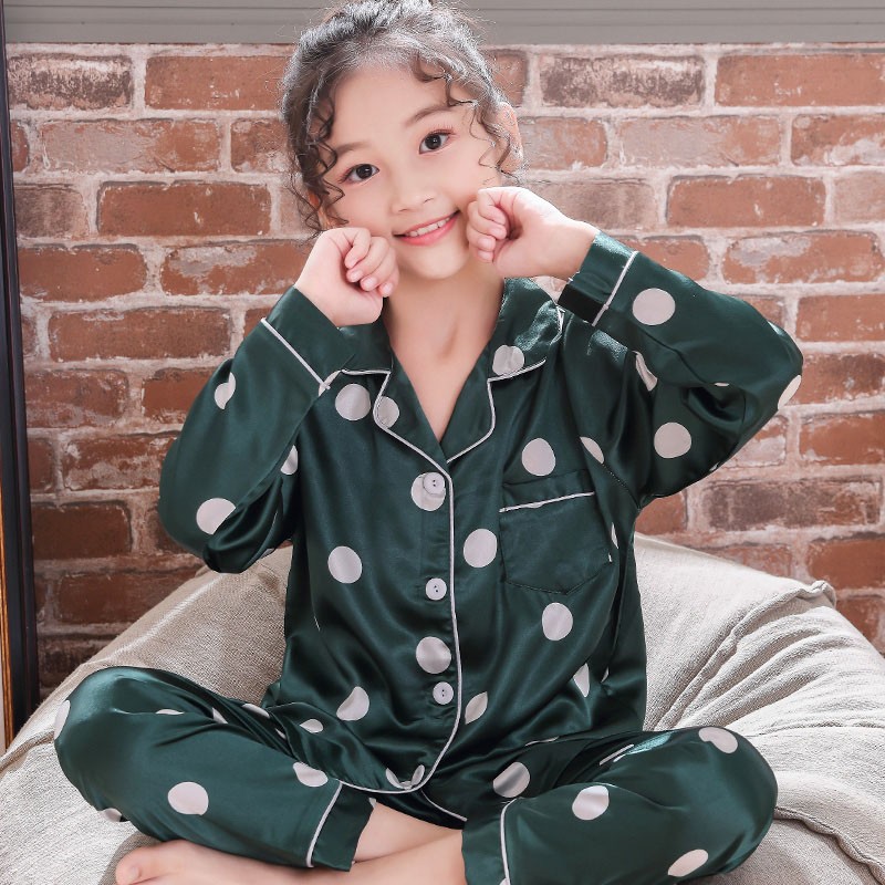 Bộ pijama mặc ngủ mùa thu gồm áo tay dài và quần in họa tiết chấm bi gài nút xinh xắn cho bé trai/gái