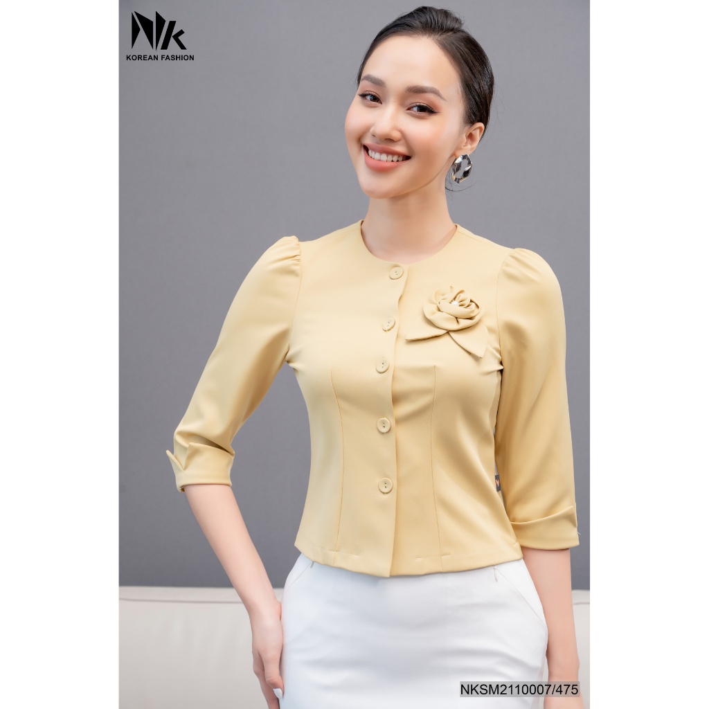 Áo Sơ Mi Nữ Tay Lỡ NK Fashion Thiết Kế Tay LỡTrẻ Trung Phối Cúc Bọc Hoa Cổ Độc Đáo NKSM2110007