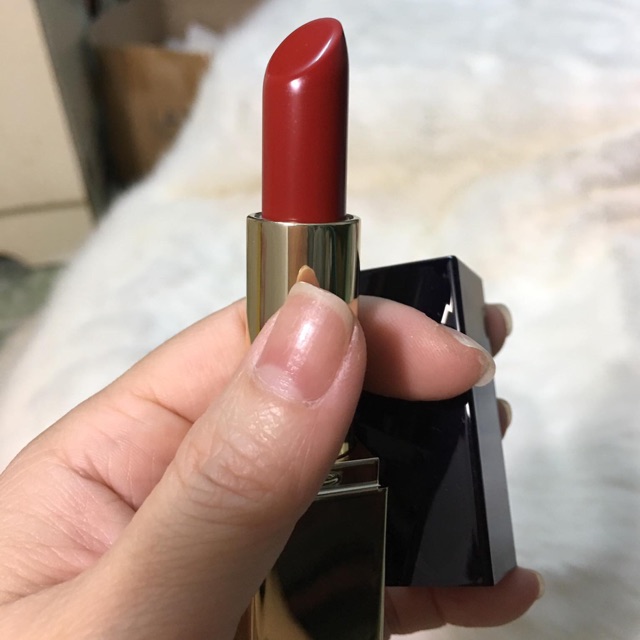 Son môi estee lauder