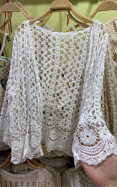 Set biển hot 2020 - set 3 món - bra mix ngọc + quần ren hoa hồng cạp rút + choàng ren hoa tay sóng điệu đà (có tách rời)