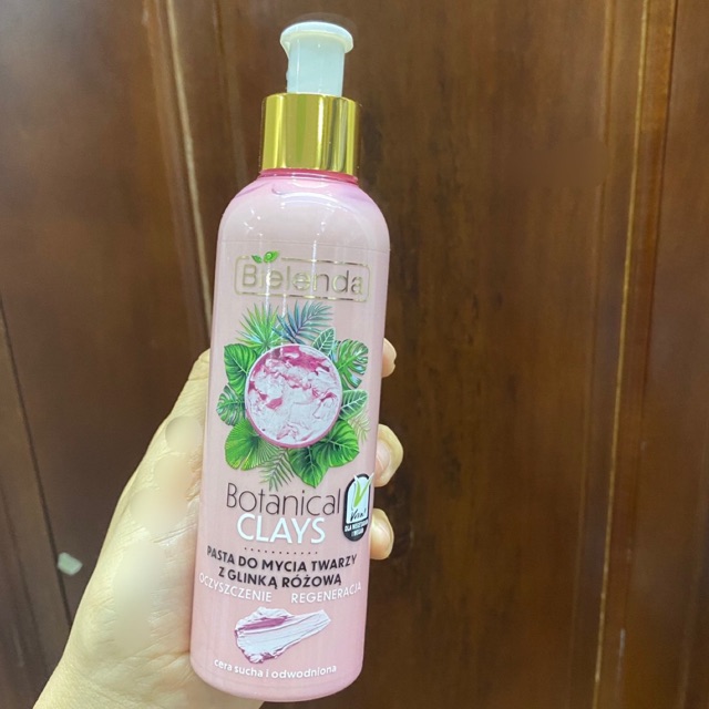 Sữa Rửa Mặt Thuần Chay Bielenda Clays Da Khô Nhạy Cảm