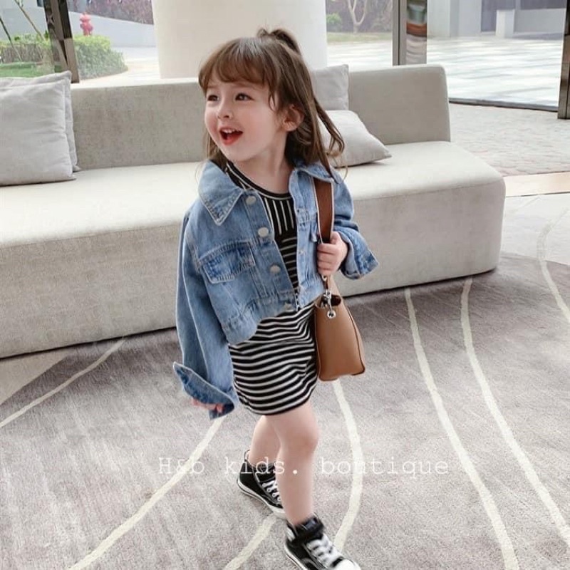 Áo bò kèm váy kẻ hb bé gái