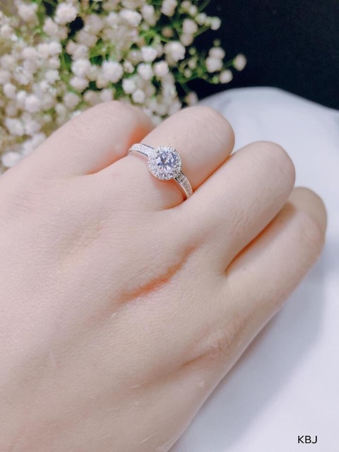 Nhẫn nữ tròn đá chủ 5ly sáng đẹp chuẩn bạc ta-THJ SILVER