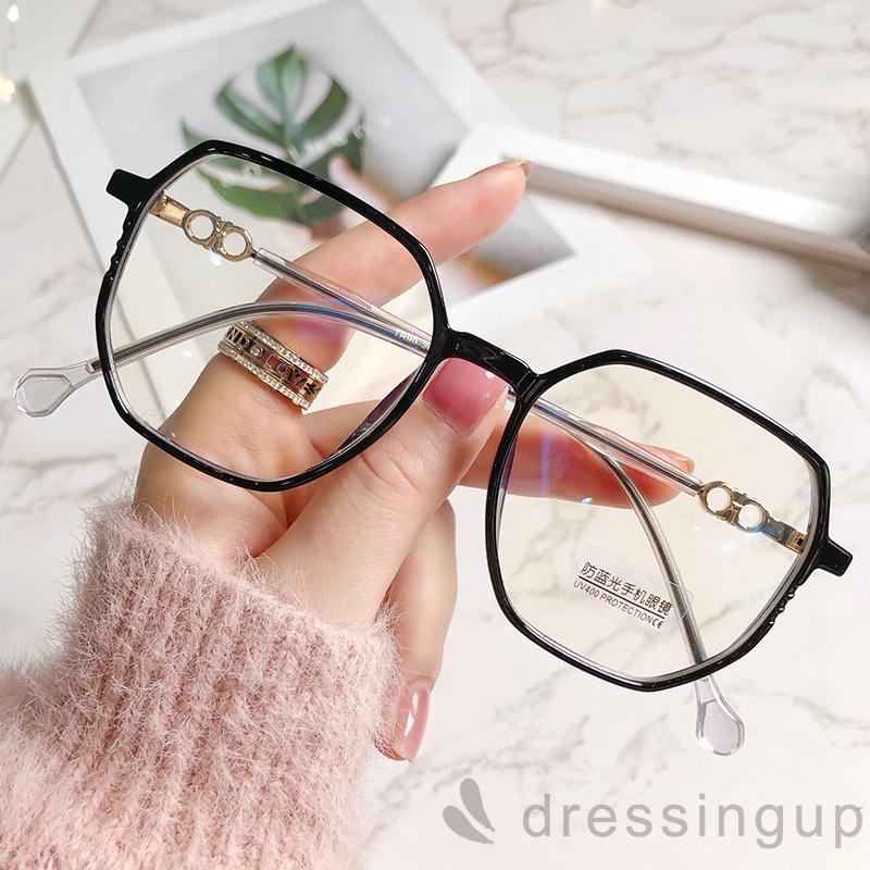 Mắt kính thiết kế độc đáo thời trang cho nữ