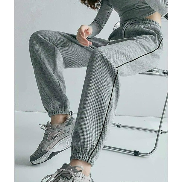 Quần Jogger Nữ viền sọc bo gấu vải tổ ong m606