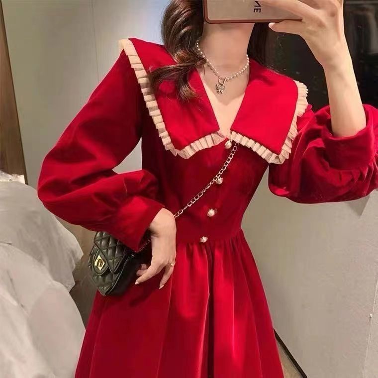 Váy babydoll Đầm Nhung Đen Dáng Chữ a Cổ Búp Bê Phong Cách Hepburn Thời Trang Xuân Thu Kiểu Mới 2022