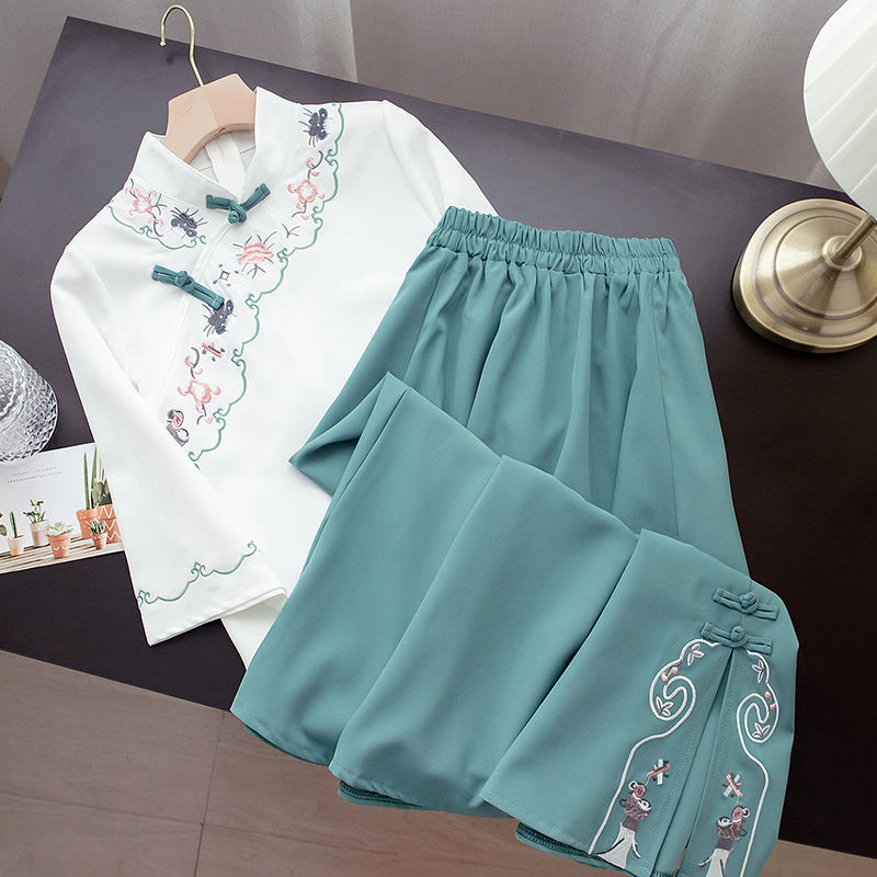 Set trang phục hai mảnh phong cách vintage