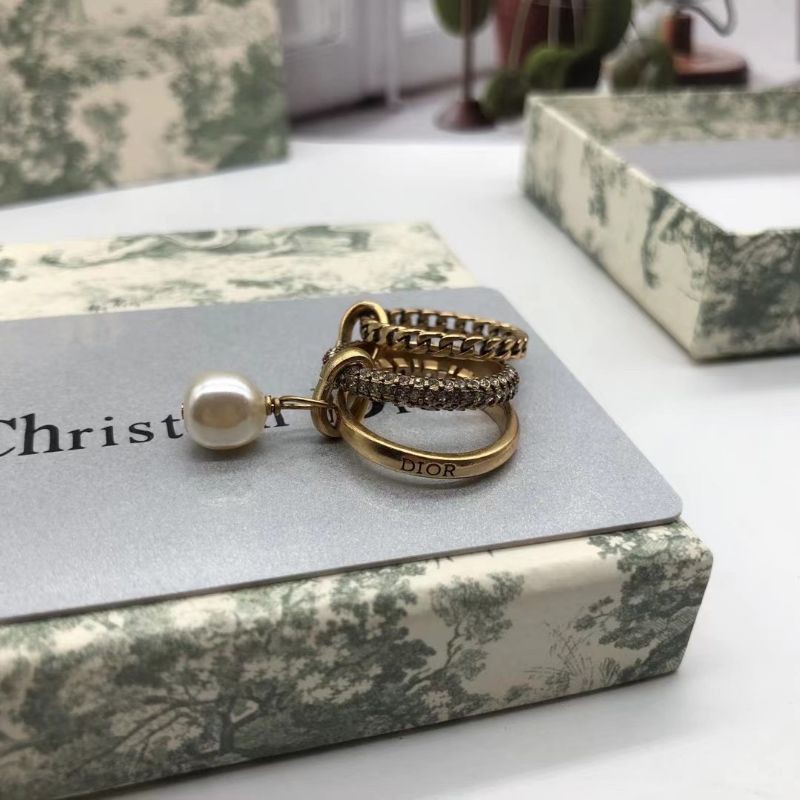 Nhẫn Dior Đính Ngọc Trai Sang Trọng Cho Nữ
