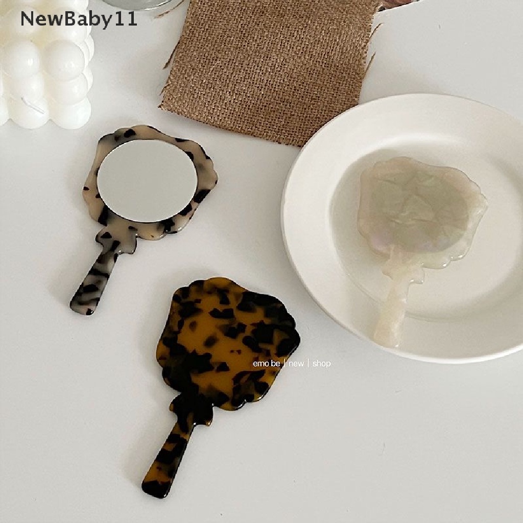 [Hàng mới về] Gương trang điểm cầm tay gọn nhẹ