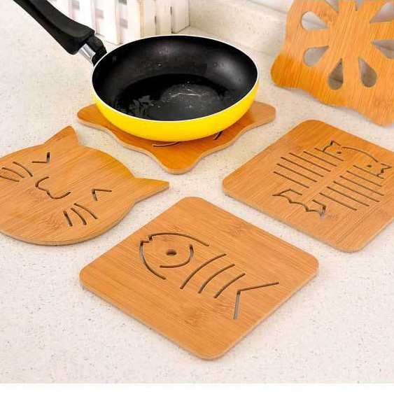 Miếng Lót Ly, Lót Nồi, Lót Cốc Chén Bằng Gỗ, Cao Su Hình Dễ Thương Kích Thước 15*15cm