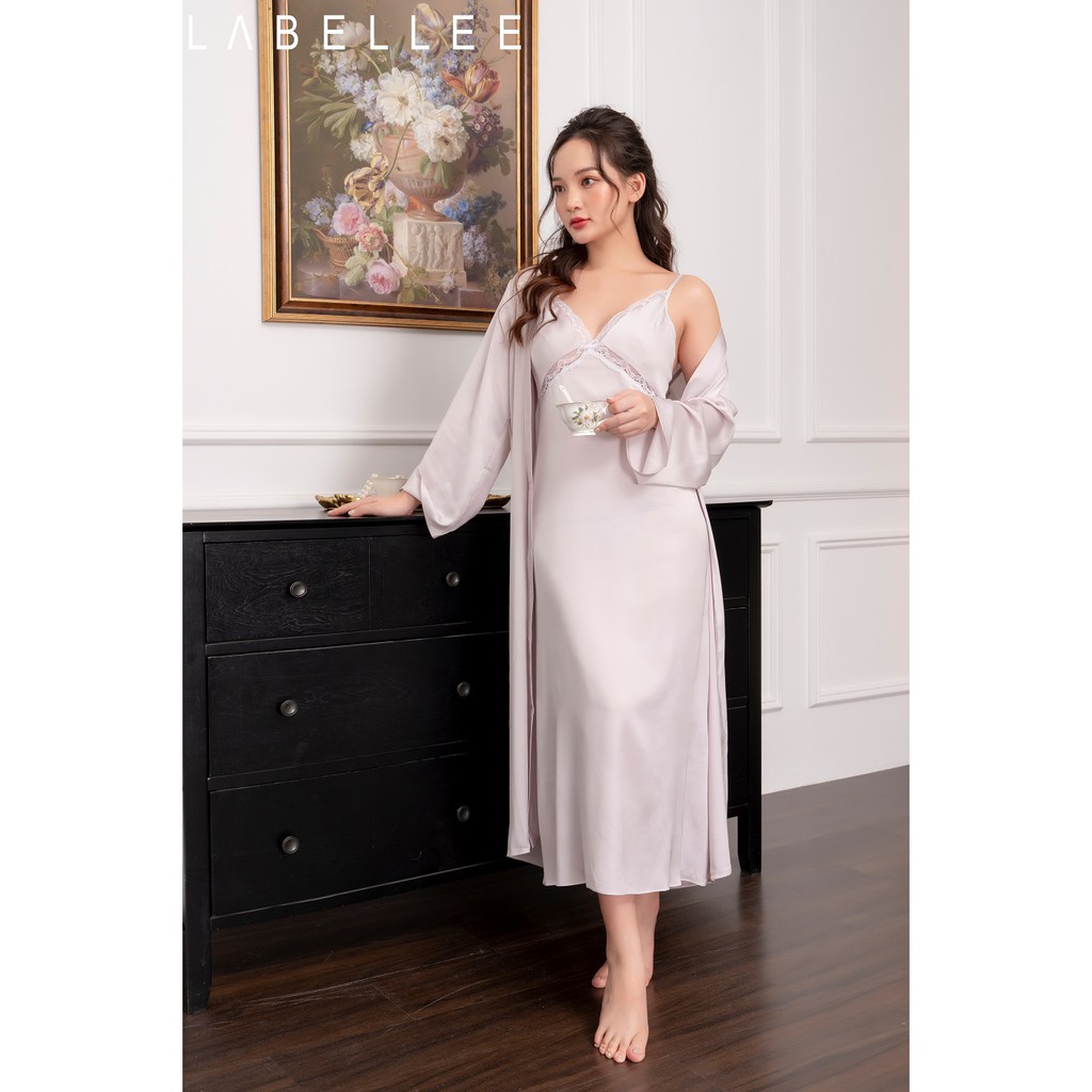 Váy lụa hai dây dáng dài phối ren LABELLEE - VL2D11