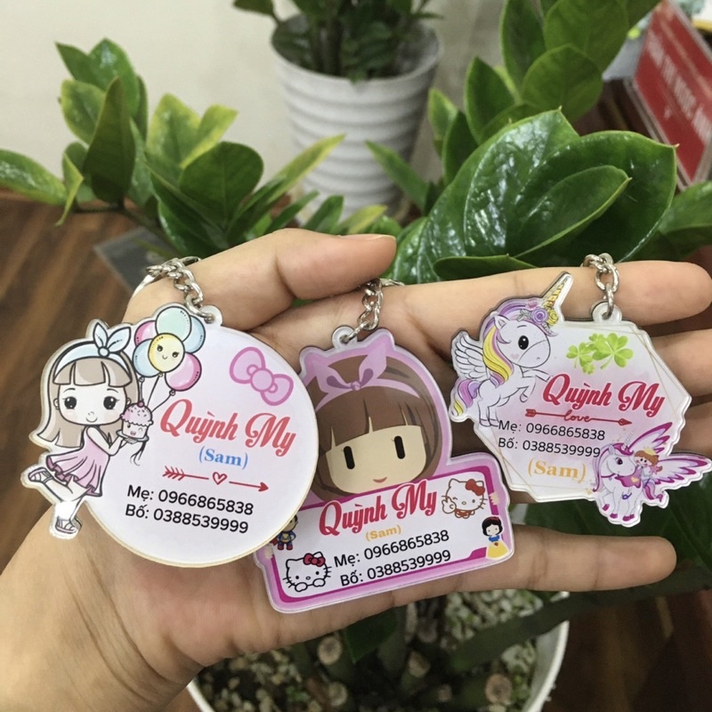 Móc khoá cắt treo balo cho bé yêu ghi thông tin