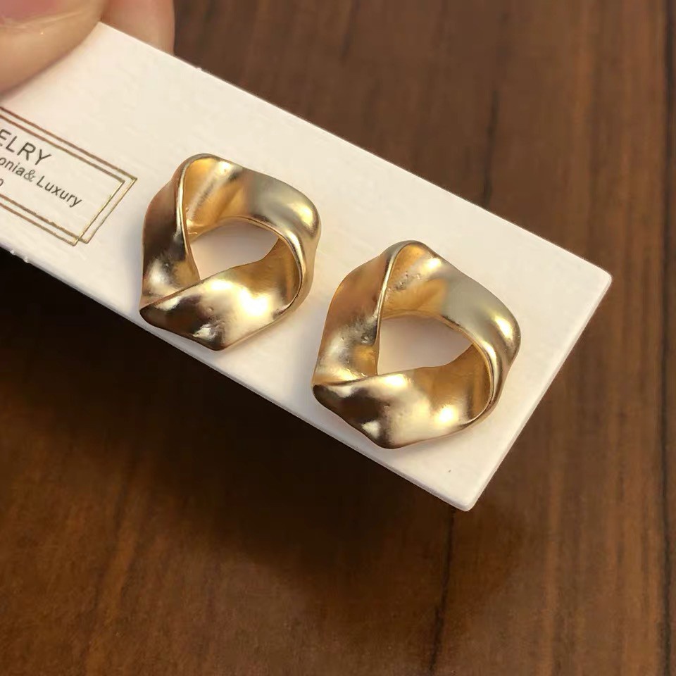 Bông tai mạ bạc 925 thiết kế hình tam giác độc đáo thời trang