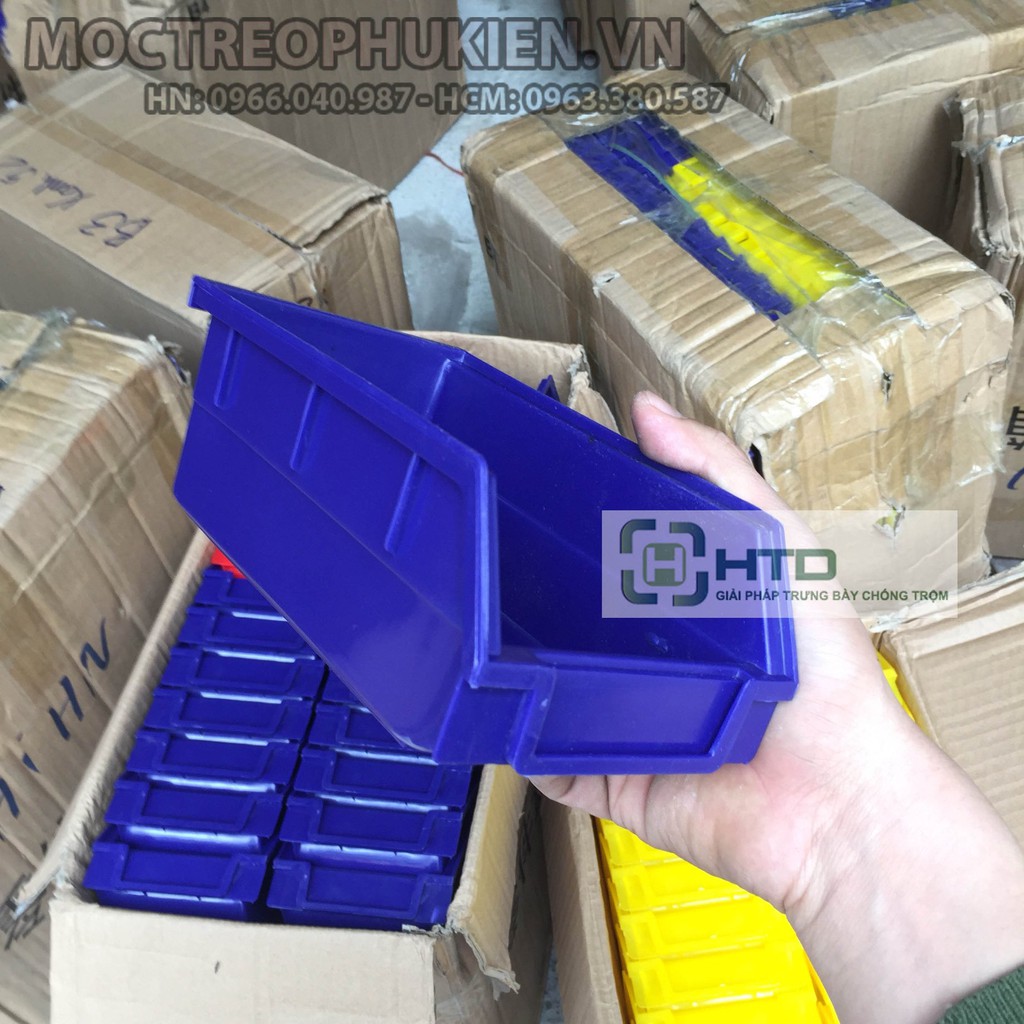 KHAY NHỰA ĐỰNG ỐC VÍT... màu sắc ngẫu nhiên