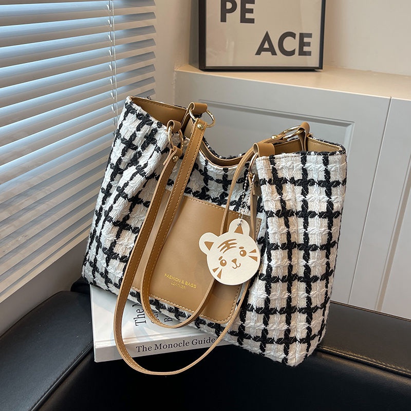 Túi Xách Nữ Kích Thước Lớn Phong Cách Mới 2022