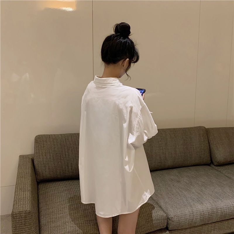 Áo sơ mi IELGY tay dài dáng rộng màu trắng thời trang màu thu dành cho nữ