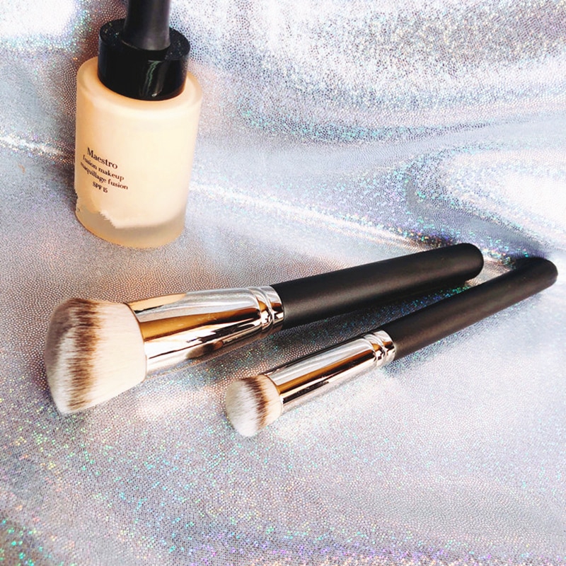 MAC270S professional concealer brush, soft bristles, super grip, fast concealer，makeup brush