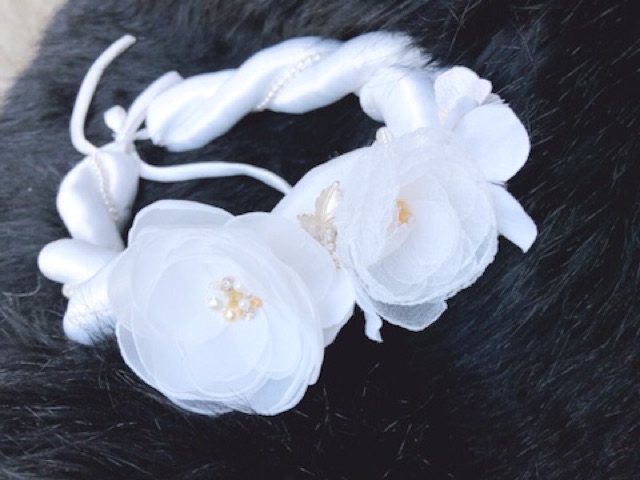 Mấn đội đầu cô dâu
