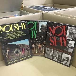 Bộ giấy ảnh itzy - not shy