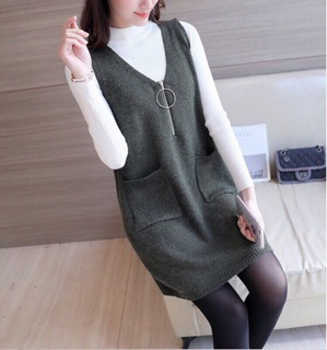 Váy len yếm