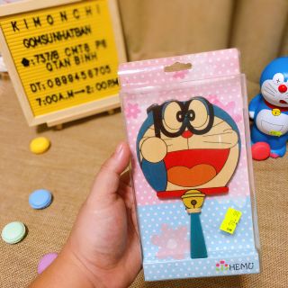Gương gỗ cầm tay Doraemon Doremon