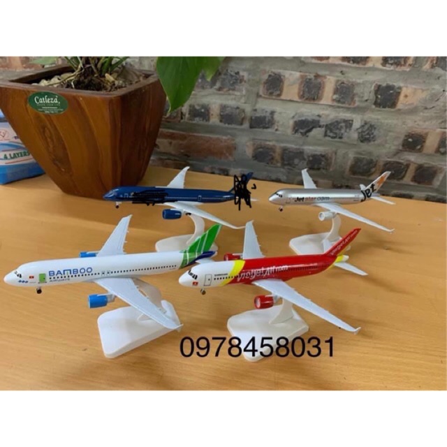 Mô hình máy bay các hãng hàng không 20cm(Mô hình máy bay+ đế trưng bày)
