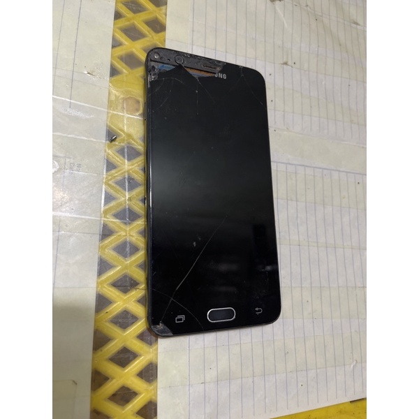 Xác điện thoại Samsung Galaxy J7 Prime bị vỡ màn hình