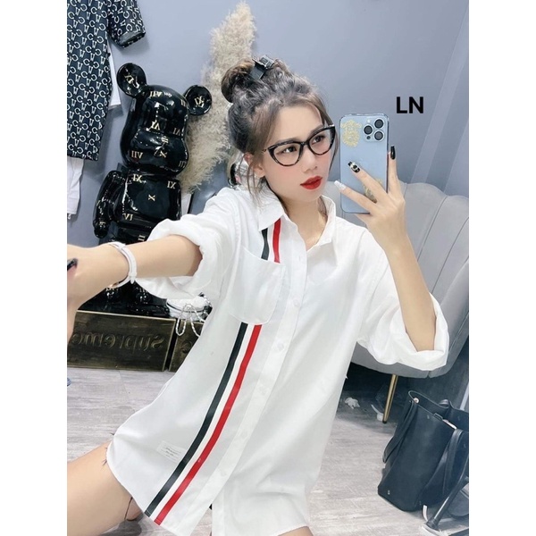 Áo sơ mi hai vạch dọc đen đỏ LN12