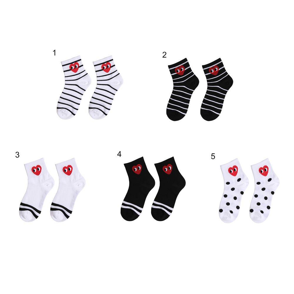 Vớ Cotton Mềm Mại Họa Tiết Trái Tim Màu Trắng Đen Phong Cách Hàn Quốc Cho Nữ