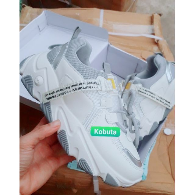 Mới Về Thêm_Giày the thao Ulzzang Phản Quang Tag chữ 2020 Kobuta + sẵn sll | BigBuy360 - bigbuy360.vn