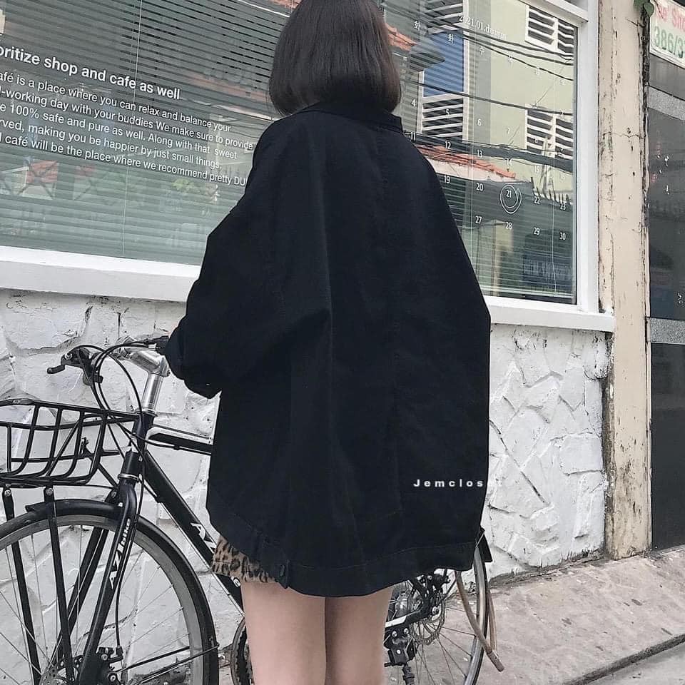 Áo khoác kaki LOG NGỰC form thụng Màu đen basic siêu dễ mặc