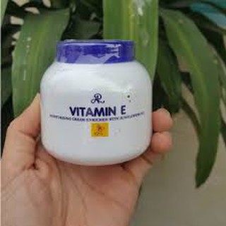 Kem dưỡng ẩm vitamin e - thái lan
