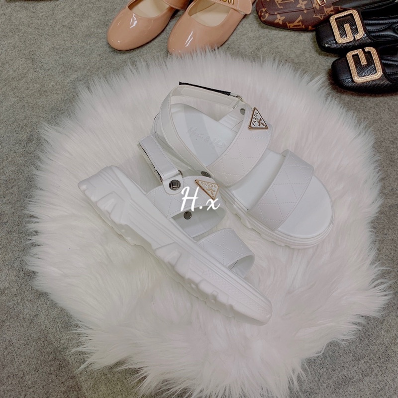DÉP SANDAL 2 QUAI PR TRẮNG VÀ ĐEN MỚI NÂNG ĐẾ 3CM