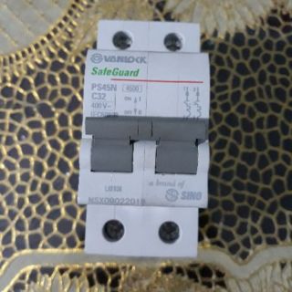 Cầu dao tự động 2 pha Sino Vanlock 16A, 20A, 25A, 32A