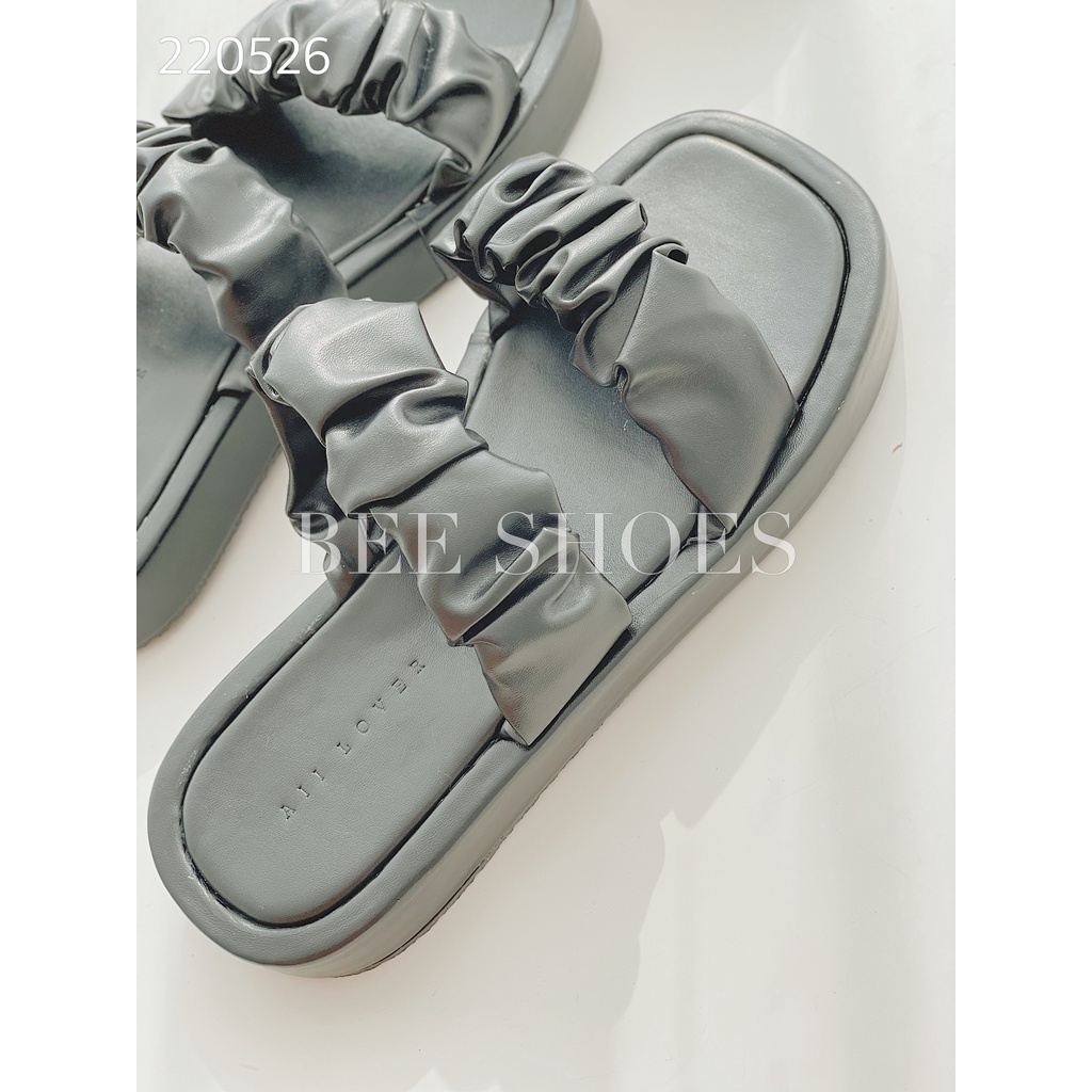 DÉP NỮ BEESHOES - DÉP NỮ BÁNH MỲ 2 QUAI SẴN MÀU ĐEN - TRẮNG 220526