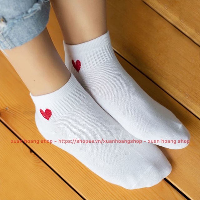 Vớ Nữ Cổ Ngắn Cute Đẹp Tất Màu Đen, Trắng Họa Tiết Trái Tim Đỏ