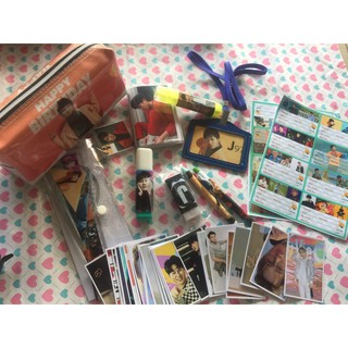 Combo Jack gồm 11 món sét dụng cụ học sinh Jack có: bóp vuông, nhãn vở, bút chì,  gôm, bút xóa bút dạ quang, thướ