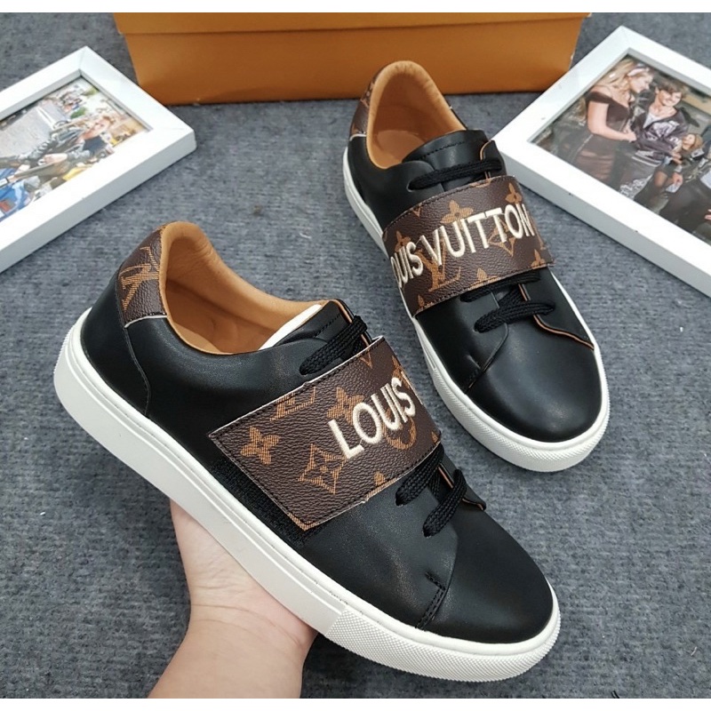 Giày thời trang nam đế trắng mũi tròn có hoạ tiết chữ ngang, Giầy nam phong cách hàn quốc btshop từ 38 đến 42