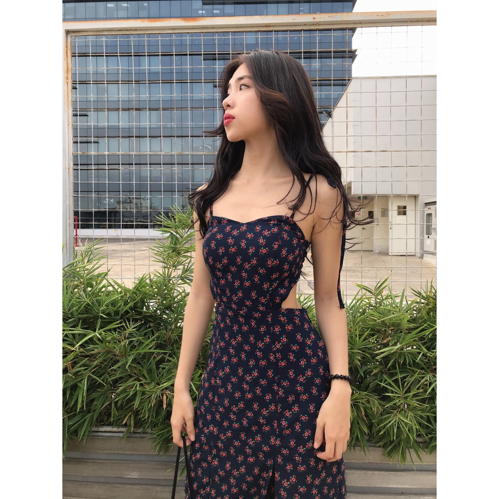 Đầm khoét eo nhún lưng - hoa