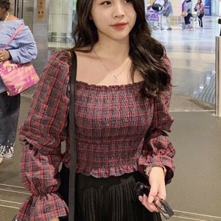 Áo croptop trễ vai tay phồng dài họa tiết caro xinh xắn dành cho nữ