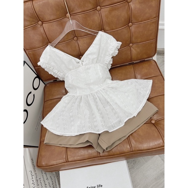 SET ÁO XÔ TAY TIÊN PEPLUM BÈO + QUẦN SHORT NÂU
