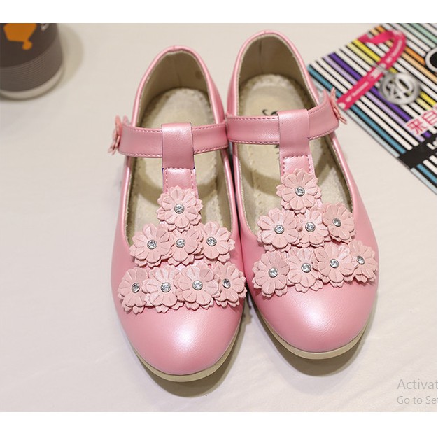 Giày búp bê cho bé gái, khogiaytreem.com luôn có những mẫu mới và hit nhất dành riêng cho các thiên thần nhà mình nhé