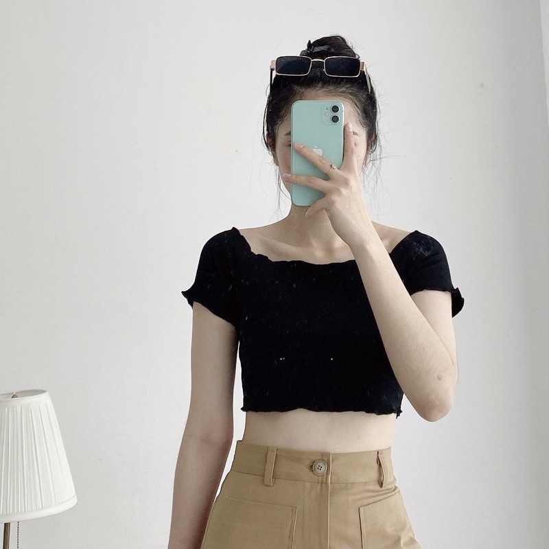 Áo croptop trễ vai form ôm Kalan top