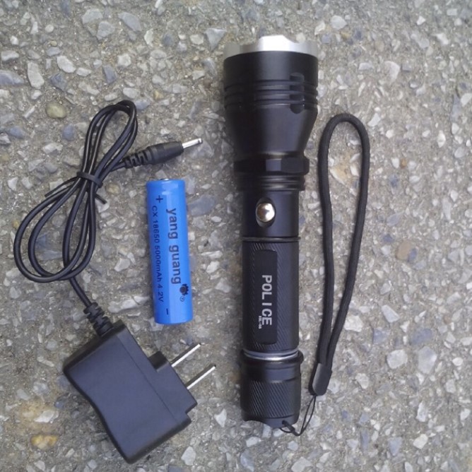 Đèn pin siêu sáng Police C6 loại pin sạc | BigBuy360 - bigbuy360.vn