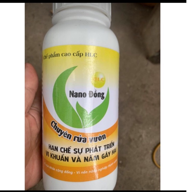 Chế phẩm sinh học Nano đồng chuyên rửa vườn của HLC- chai 250ml
